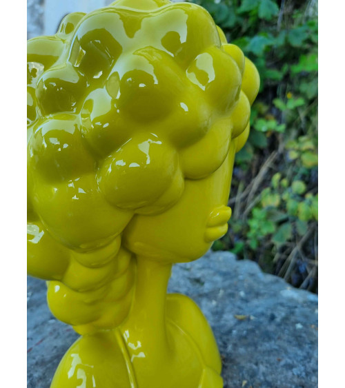 Belle Sculpture contemporaine en résine pleine de Caroline Montigneaux