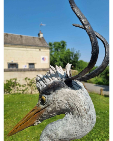 Tête de héron cendré en bronze patiné et coloré par Javier Ayarza Aro