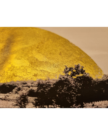 Photo surréaliste de la route de Champigny à Parnay orné du soleil or