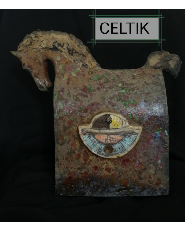 Sculpture unique à poser cheval en céramique Raku – EKIMONO 2026