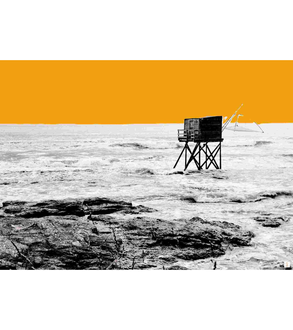 Photographie surréaliste d'une pêcherie traditionnelle du Pays de Retz