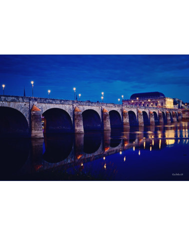 Crépuscule sur Le Pont des Cadets de Saumur