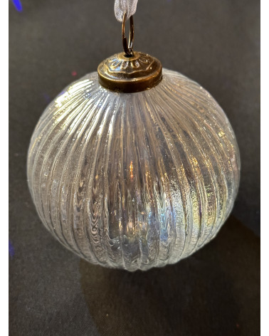 Boule de Noël en verre strié