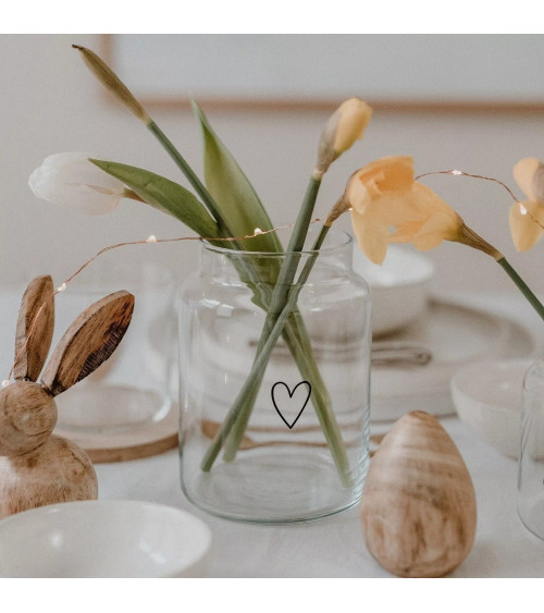 Vase ou photophore, en verre orné, d'un tendre cœur noir en filigrane