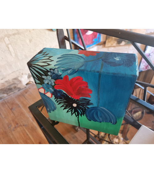 ASTER, bouquet de fleurs de couleurs vives sur fond bleu en acrylique.