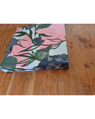 MAGNOLIA bouquet de fleurs de couleurs vives sur fond bleu, acrylique.