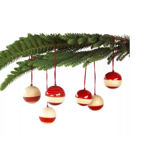 Très belles décorations de Noël en bois laqué par des artisans indiens