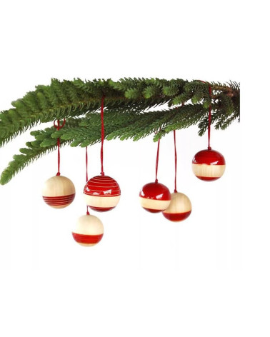 Très belles décorations de Noël en bois laqué par des artisans indiens